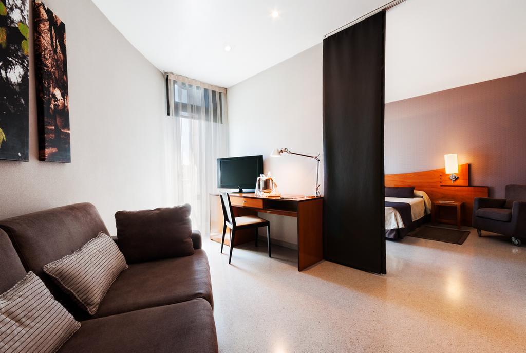 Hotel Γκρανολιές Εξωτερικό φωτογραφία